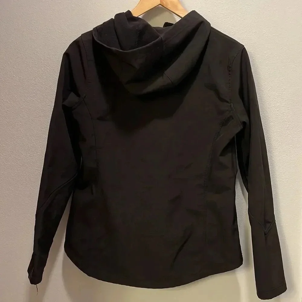 Mondetta woman’s black jacket